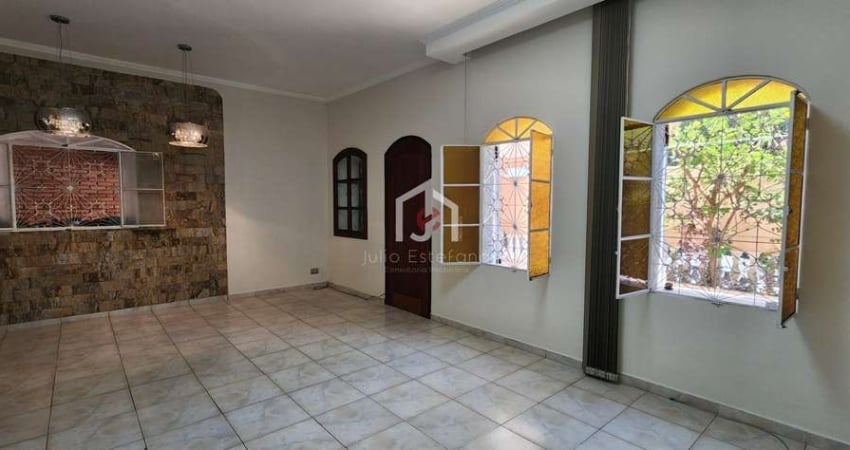 Casa com 4 quartos para alugar na Rua do Café, Centro, Taubaté