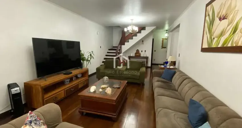 Casa com 4 quartos à venda na Rua Francisco Barreto Leme, Vila São Geraldo, Taubaté