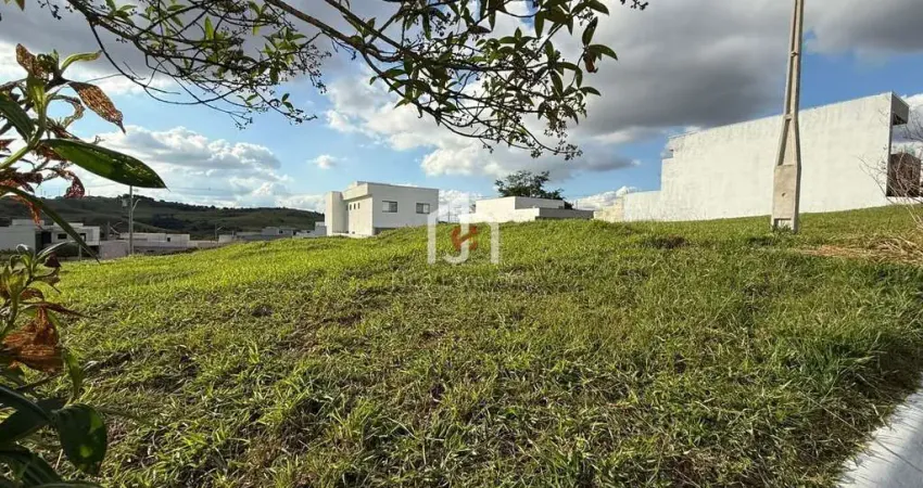 Terreno em condomínio fechado à venda no Vale dos Cristais, Taubaté 