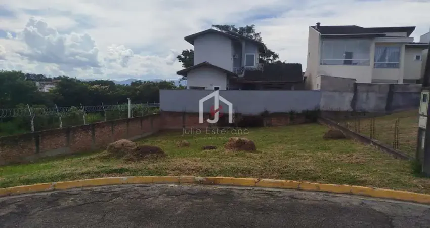 Terreno em condomínio fechado à venda no Parque Pinheiros, Tremembé 