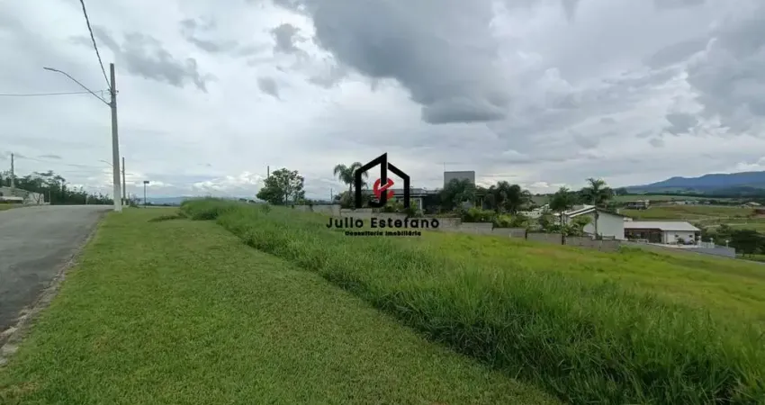 Terreno em condomínio fechado à venda no Village da Serra, Tremembé 