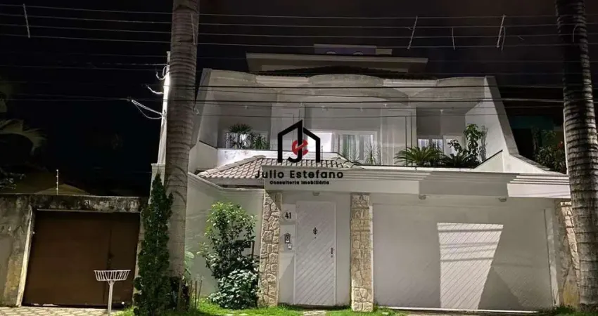 Casa com 5 quartos à venda na Rua Luiz Guimarães Vieira, Vila das Jabuticabeiras, Taubaté
