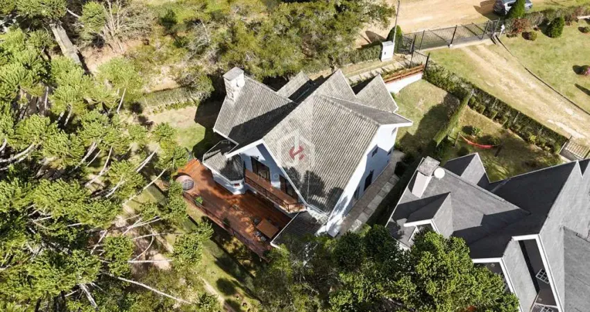 Casa em condomínio fechado com 3 quartos à venda na Vila inglesa, Campos do Jordão 