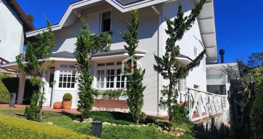 Casa em condomínio fechado com 4 quartos à venda na Vila Izabel, Campos do Jordão 
