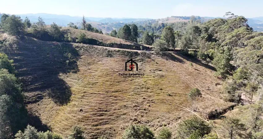 Terreno à venda no Parque Ferradura, Campos do Jordão