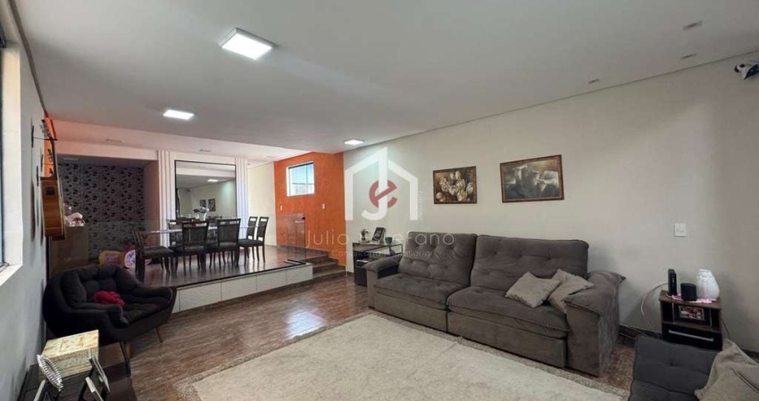 Casa com 2 quartos para alugar na Rua Carlos Affonso Machado Del Monaco, Comercial e Residencial Jardim Mariana, Pindamonhangaba