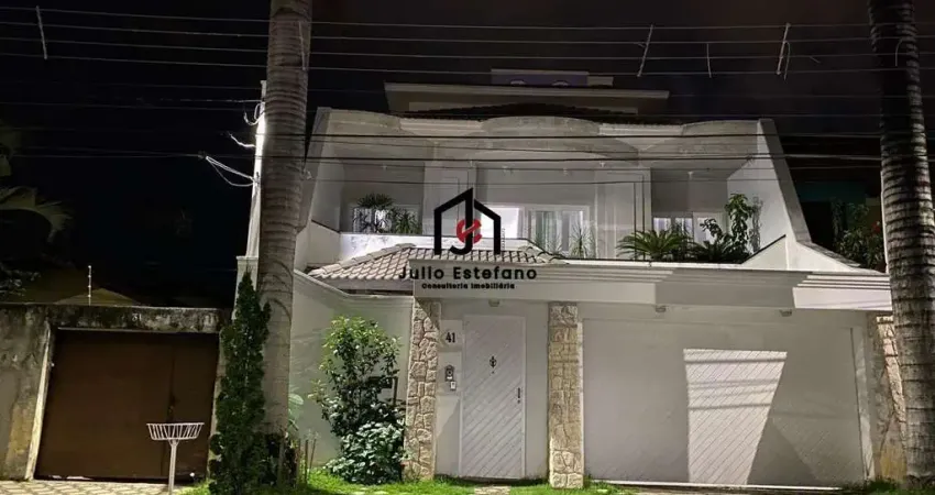 Casa com 5 quartos à venda na Rua Luiz Guimarães Vieira, Vila das Jabuticabeiras, Taubaté