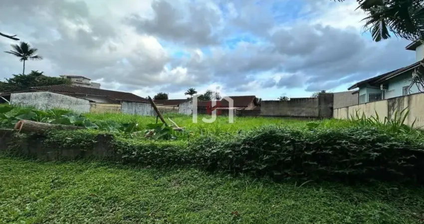 Terreno à venda no Parque Vivamar, Ubatuba 
