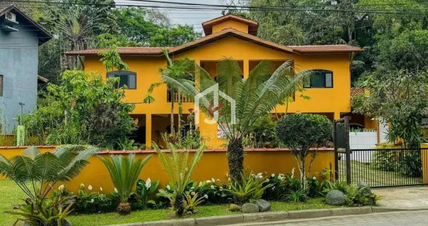 Prédio à venda na Praia do Itamambuca, Ubatuba 
