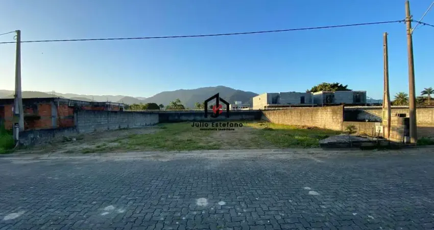 Terreno em condomínio fechado à venda no Jardim Carolina, Ubatuba 
