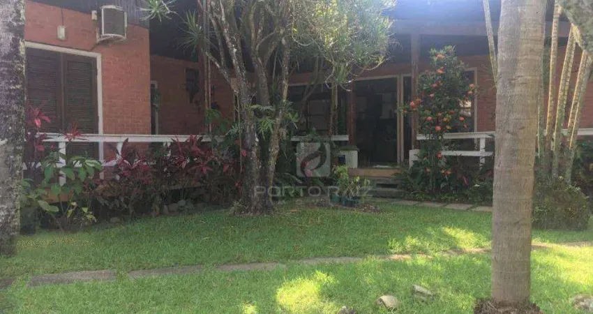 Casa com 4 dormitórios à venda, 250 m² por R$ 900.000,00 - Jardim Itapel - Itanhaém/SP