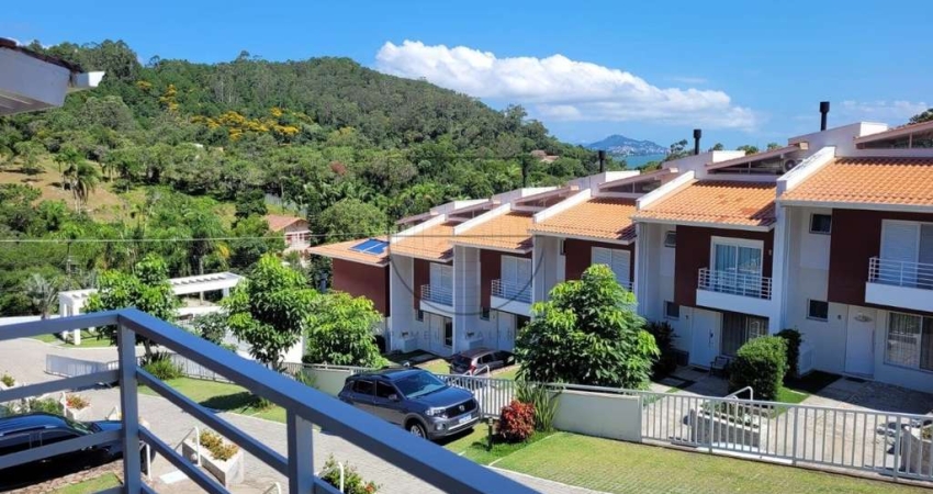 Casa em condomínio fechado com 3 quartos à venda na Rua Isid Dutra, 445, Sambaqui, Florianópolis