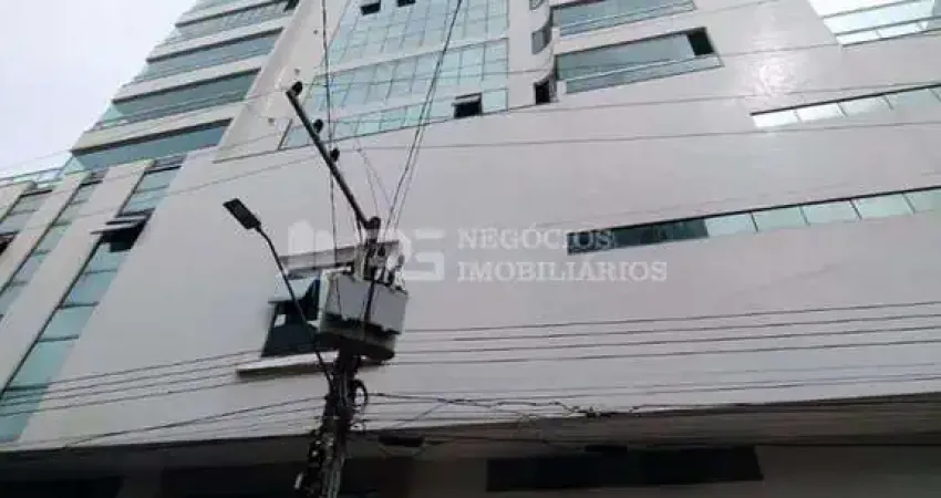 Apartamento com 4 quartos à venda na Rua 209, 65, Meia Praia, Itapema