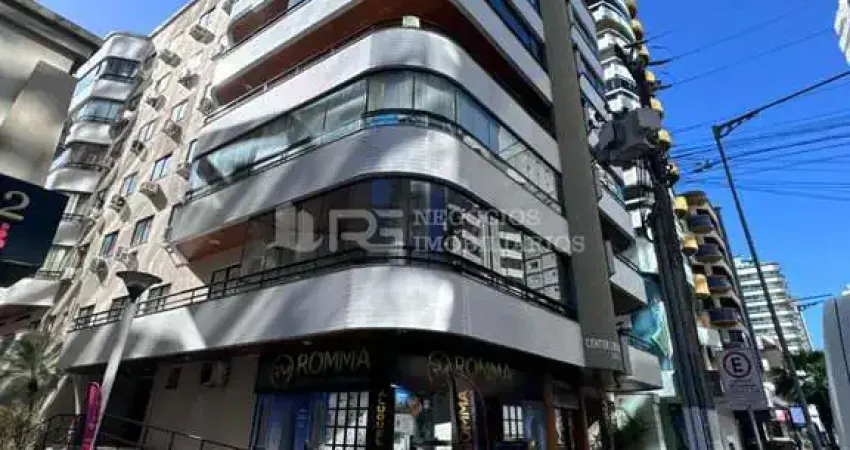 Apartamento quadra mar em meia praia, meia praia, itapema - sc