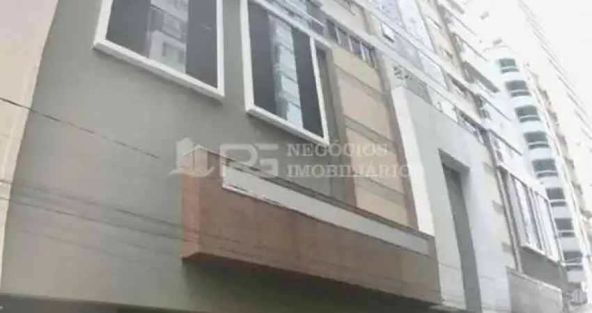 Apartamento 04 suítes em meia praia, meia praia, itapema - sc