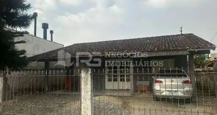 Casa com 2 quartos à venda na Rua Aristides R. Guerreiro, 35, Balneário Perequê, Porto Belo