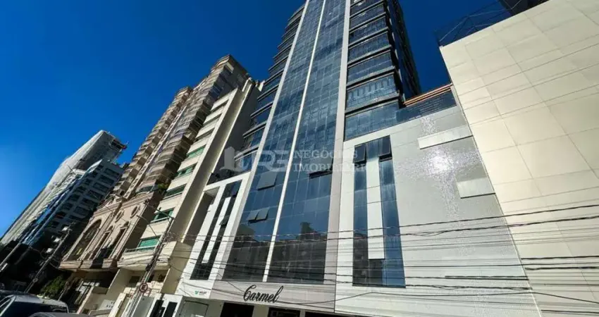 Apartamento quadra mar em meia praia, Meia Praia, Itapema - SC