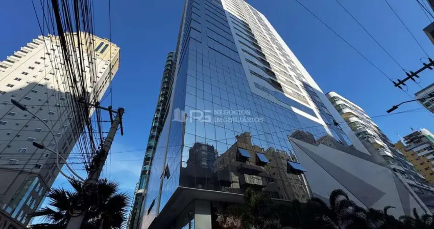 Apartamento alto padrão frente avenida, meia praia, itapema - sc