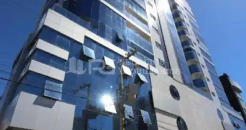 Cobertura mobiliada com 03 suítes na quadra mar, meia praia, itapema - sc