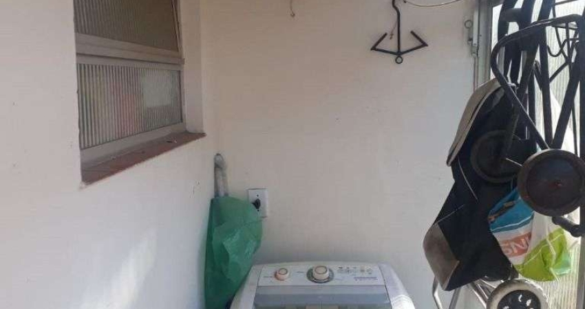 Apartamento com 2 dormitórios à venda, 73 m² por R$ 200.000,00 - Macuco - Santos/SP