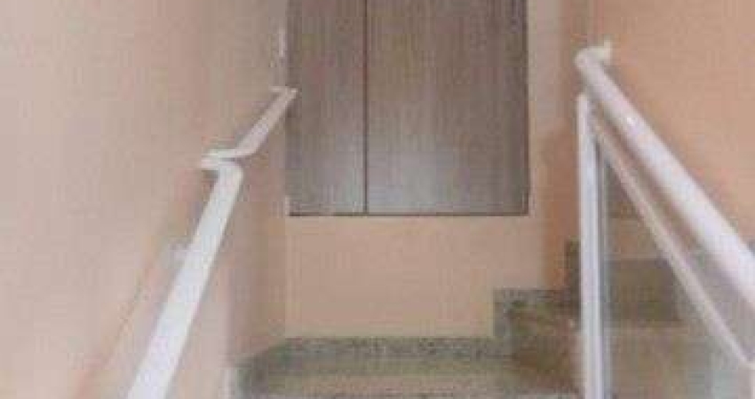 Sobrado com 2 dormitórios à venda, 100 m² por R$ 530.000,00 - Marapé - Santos/SP