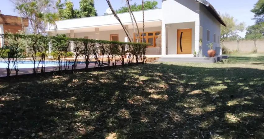 Linda chácara localizada a 10 minutos do centro da cidade araraquara
