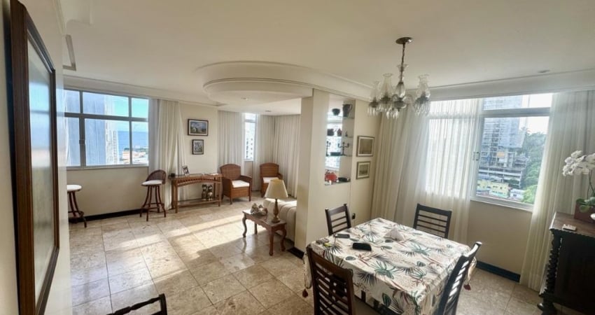Apartamento à venda na Rua Marquês de Caravelas, 420, Barra, Salvador