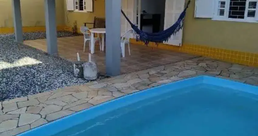 Casa com 2 quartos à venda na Rua 1980 - Itália, 115, Centro, Balneário Piçarras