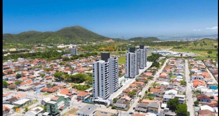 Apartamento à apenas 500m do mar, com 3 dormitórios à venda, 76 m² por R$ 900.00