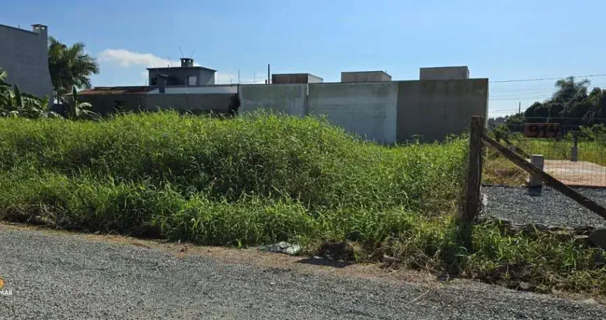 Excelente terreno à apenas 400m da Praia, à venda por apenas R$290.000,00 em Bal
