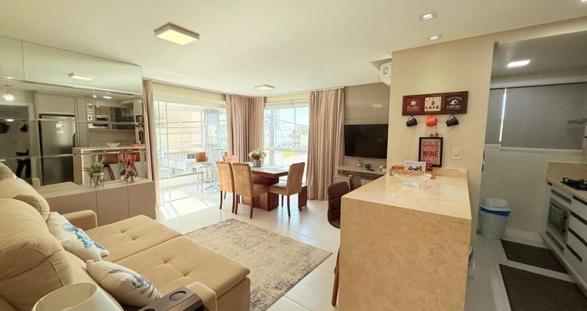 Apartamento mobiliado e com vista mar, à apenas 150m do mar, no Itacolomi, em Ba