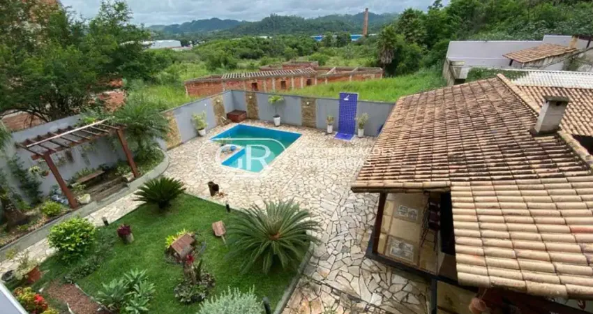 Casa com 4 quartos à venda no Planalto do Sol, Pinheiral 