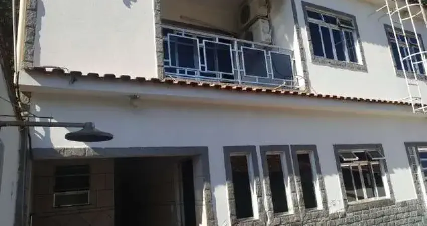 Casa com 3 quartos à venda na Vila Americana, Volta Redonda 