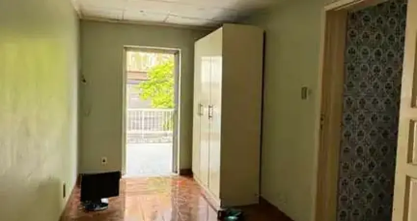 Sobrado em Pari  -  São Paulo