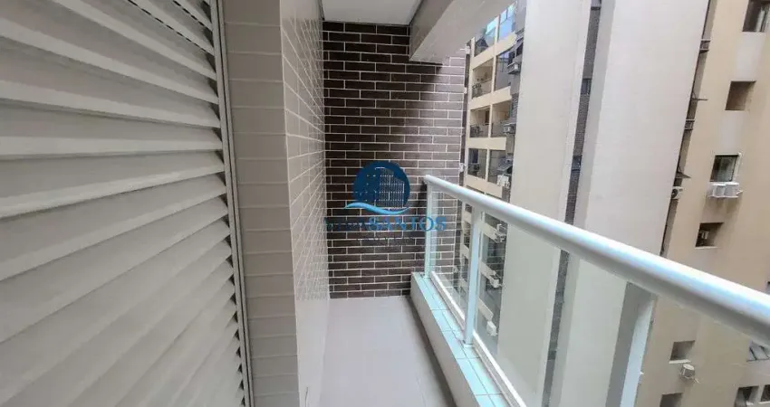 Apartamento com 2 suítes a 50metros da praia em Santos-SP