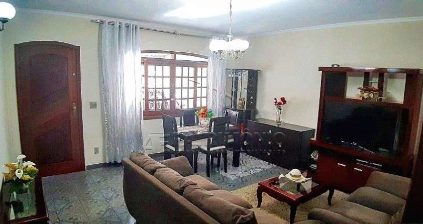 CASA,3 Dormitorio(s) bairro Piratininga