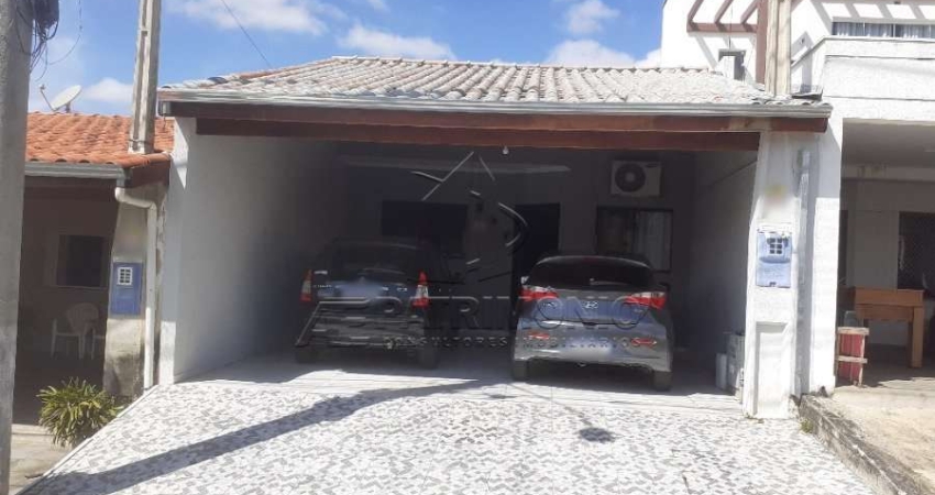 CASA EM CONDOMINIO TERREA 2 QUARTOS SENDO 1 SUITE COM HIDRO JARDIM DAS DÁLIAS