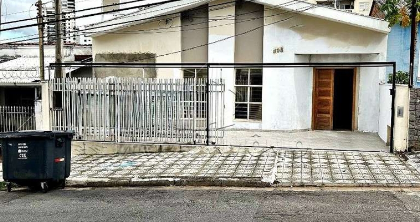 CASA ASSOBRADADA COM 3 SUITES SENDO 1 CLOSET; LEAO; SOROCABA; CENTRO