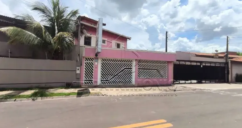 CASA ASSOBRADADA WANEL VILLE COM 2 QUARTOS SENDO 1 SUITE
