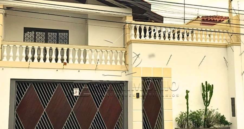 CASA ASSOBRADADA CARVALHO COM 3 QUARTOS SENDO 1 SUITE