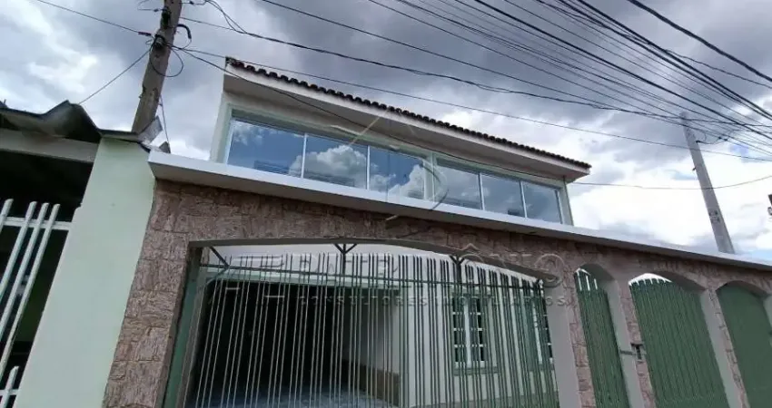 CASA ASSOBRADADA JARDINI COM 7 QUARTOS