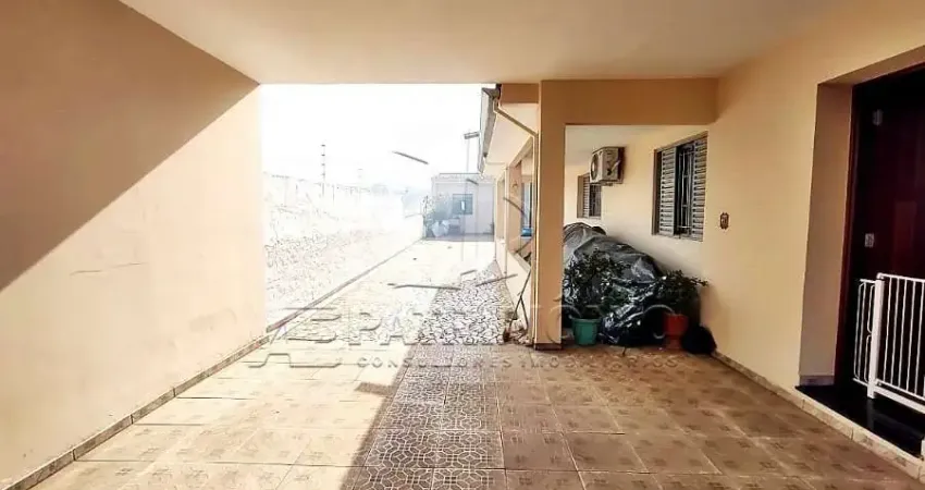 Casa com 2 quartos à venda na Piracicaba, 434, Vila Trujillo, Sorocaba