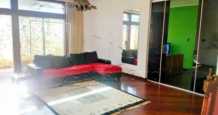 Casa com 3 quartos à venda na Rua João Mercado, Jardim Santa Rosália, Sorocaba