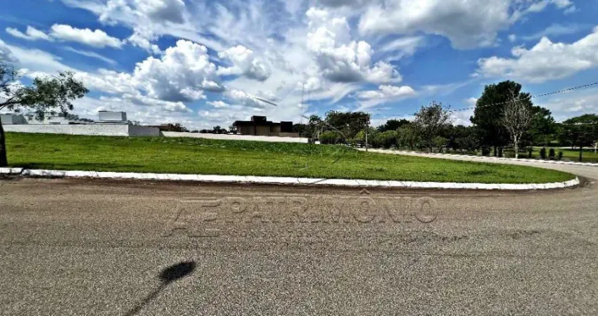 Terreno em condominio com 854m²; evidence; araçoiaba da serra