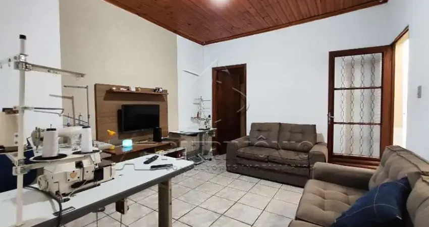 Casa com 1 quarto à venda na Sebastião Lopes, 92, Centro, Votorantim