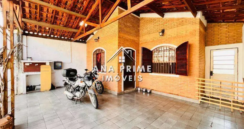 Casa Térrea com Edícula à venda- Oportunidade  Monte Castelo