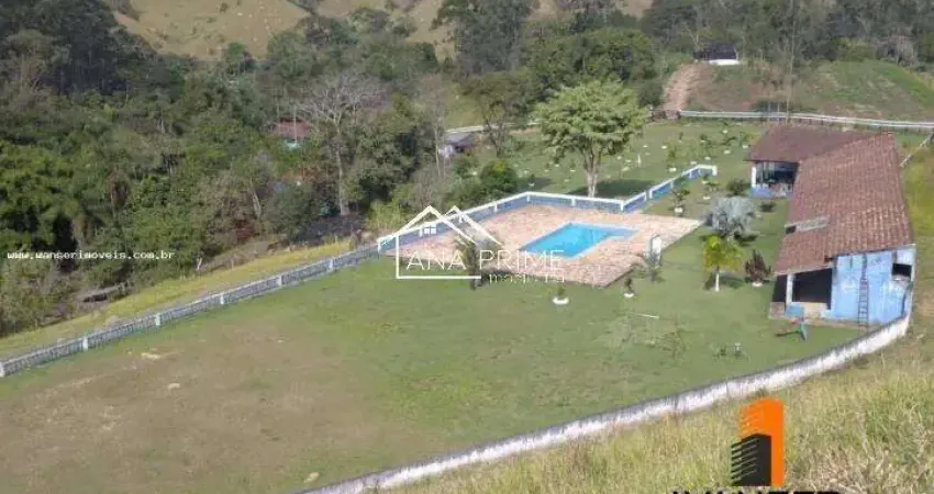 Chácara / sítio com 3 quartos à venda na Estrada Santo Agostinho de Cima, Área Rural de São José dos Campos, São José dos Campos