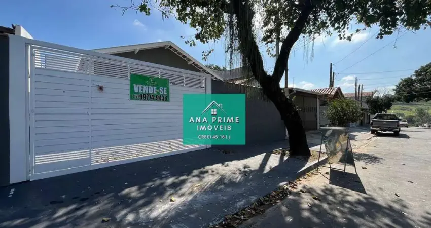 Casa térrea reformada à venda- 3 dormitórios ( 1 suíte)- região leste sjc.