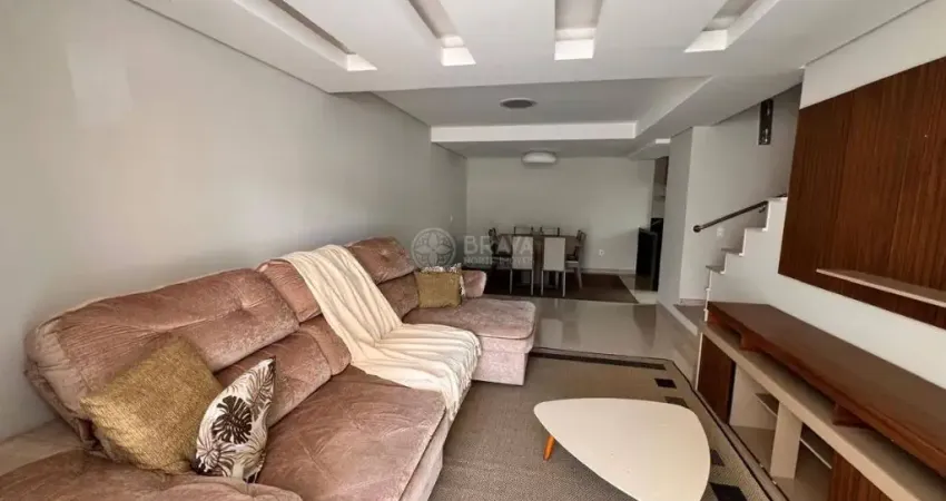 Casa com 3 quartos para alugar na Rua Carlos Drummond de Andrade, 1, Praia dos Amores, Balneário Camboriú