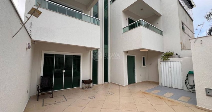 TRIPLEX – PRAIA DOS AMORES - BALNEÁRIO CAMBORIÚ